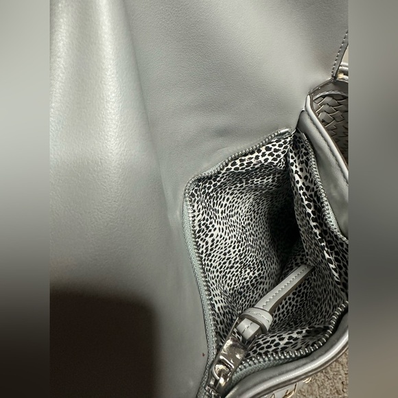 Sole Society Chic Gray Hobo Bag with Quilted Texture - Picture 6 of 13